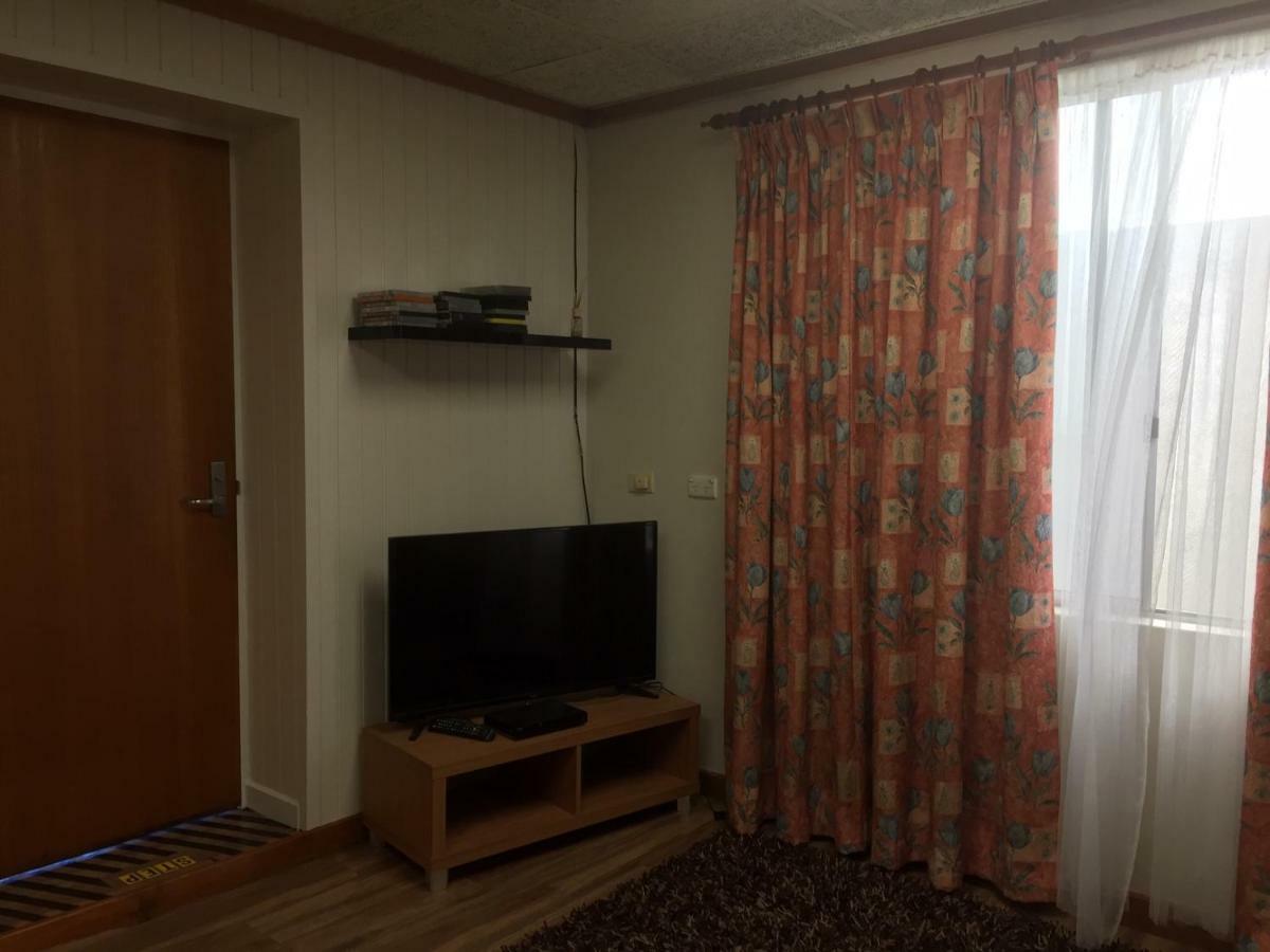 Kingscote Central Appartement Buitenkant foto